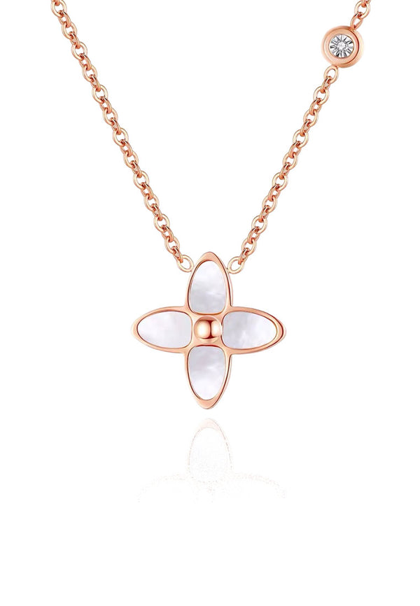 Elyse Clover Pendant with 0.005 Carat Diamond and Mother of Pearl Necklace