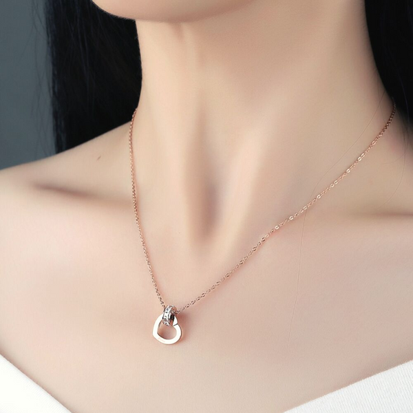 Jiwinci Heart Interlocking with Dias Necklace