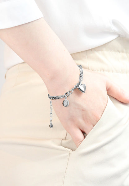 Desiree Heart Bijoux Pendant with Round Tag Bracelet