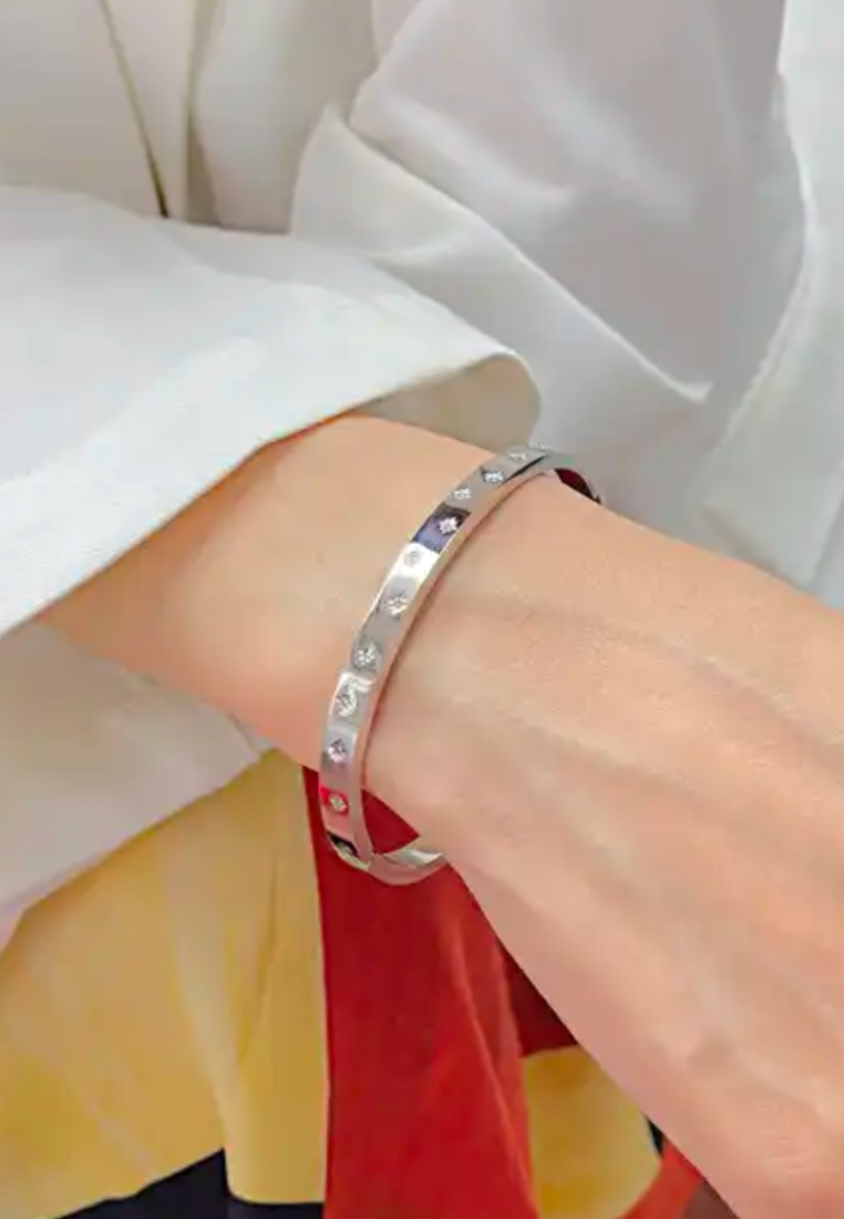 Starry Band Closed Bangle with Cubic Zirconia