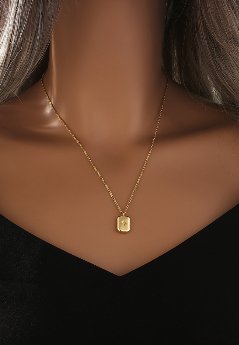 Eolia Rectangle with Cubic Zirconia Pendant Chain Necklace in Gold