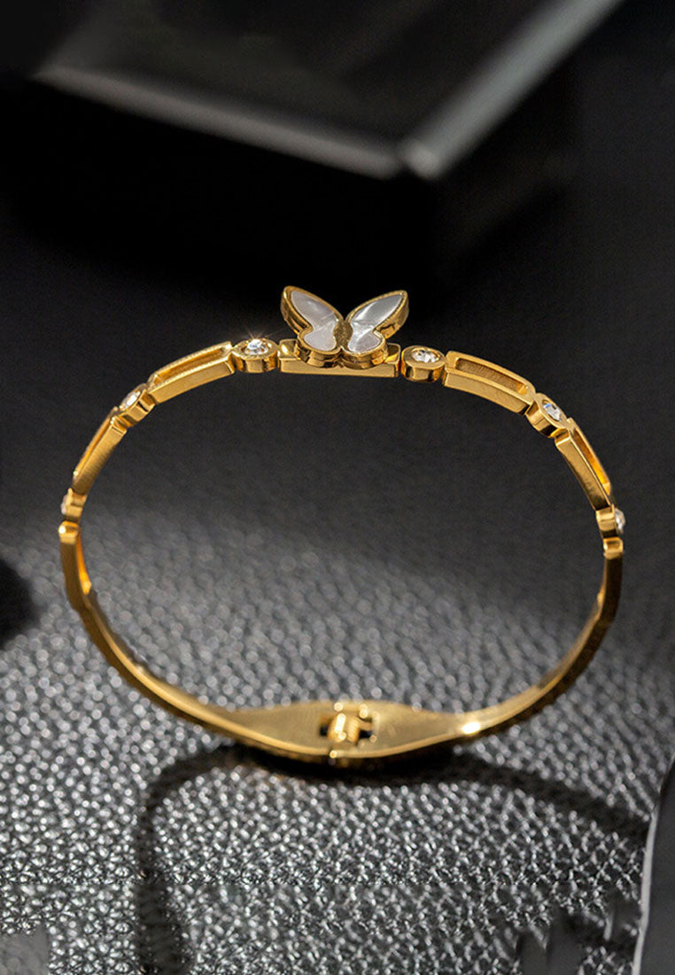 Papillon Butterfly with Cubic Zirconia Engravable Bangle in Gold