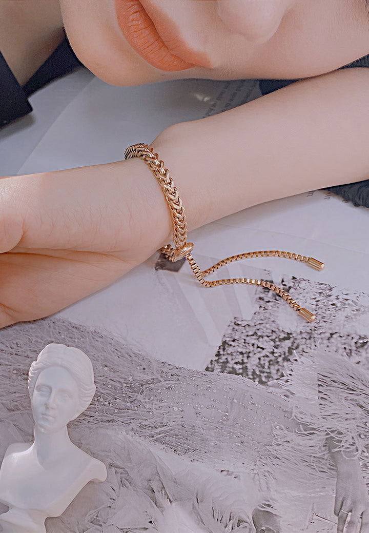 Brianna Twisted Pendant Chain Adjustable Clasp Link Bracelet