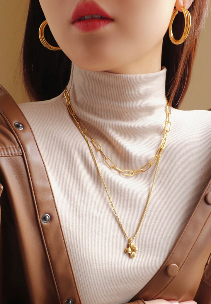 Celovis Jewellery Adaline Plain Oval Link Chain Necklace in Gold
