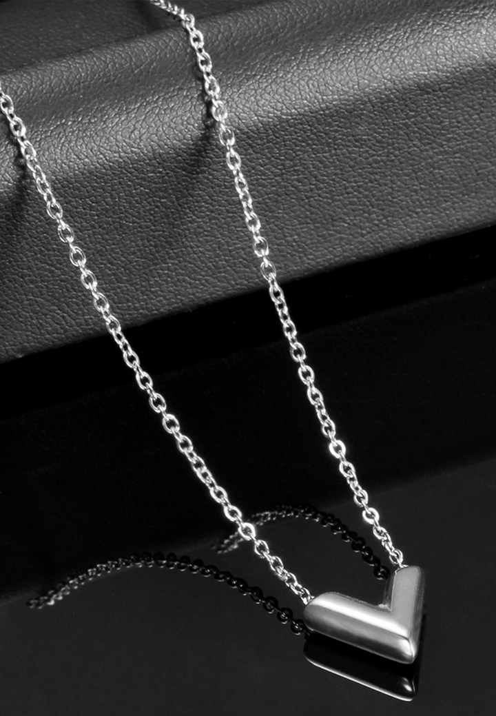 Victoria Classic Chain Necklace