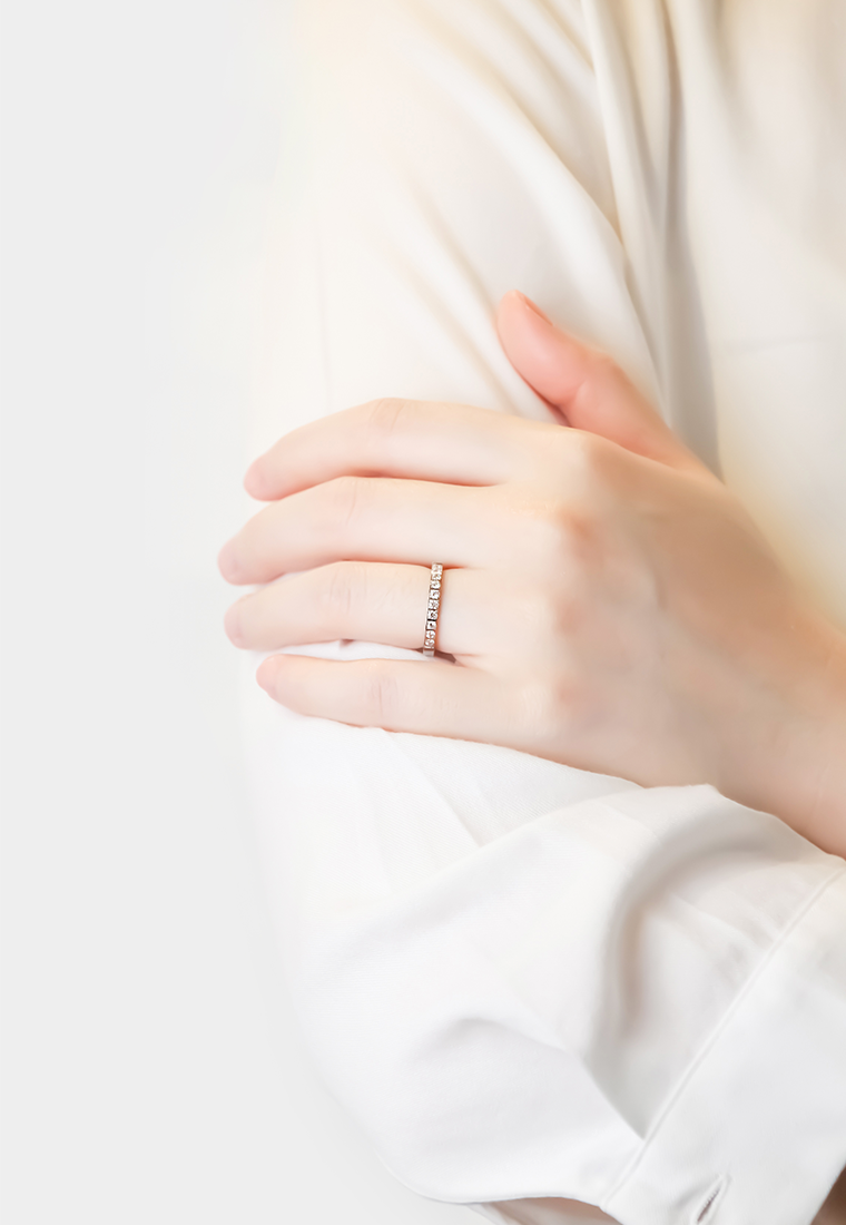 Diamante Cubic Zirconia Inset Single Band Ring