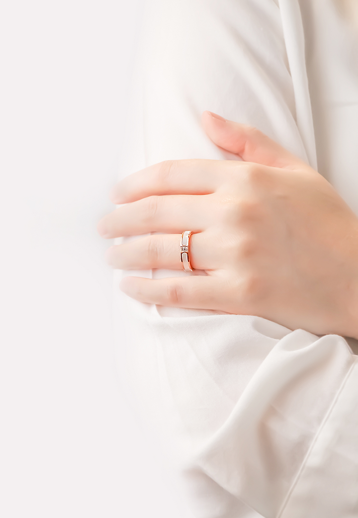 Colette White Mother Pearl Ring in Rose Gold