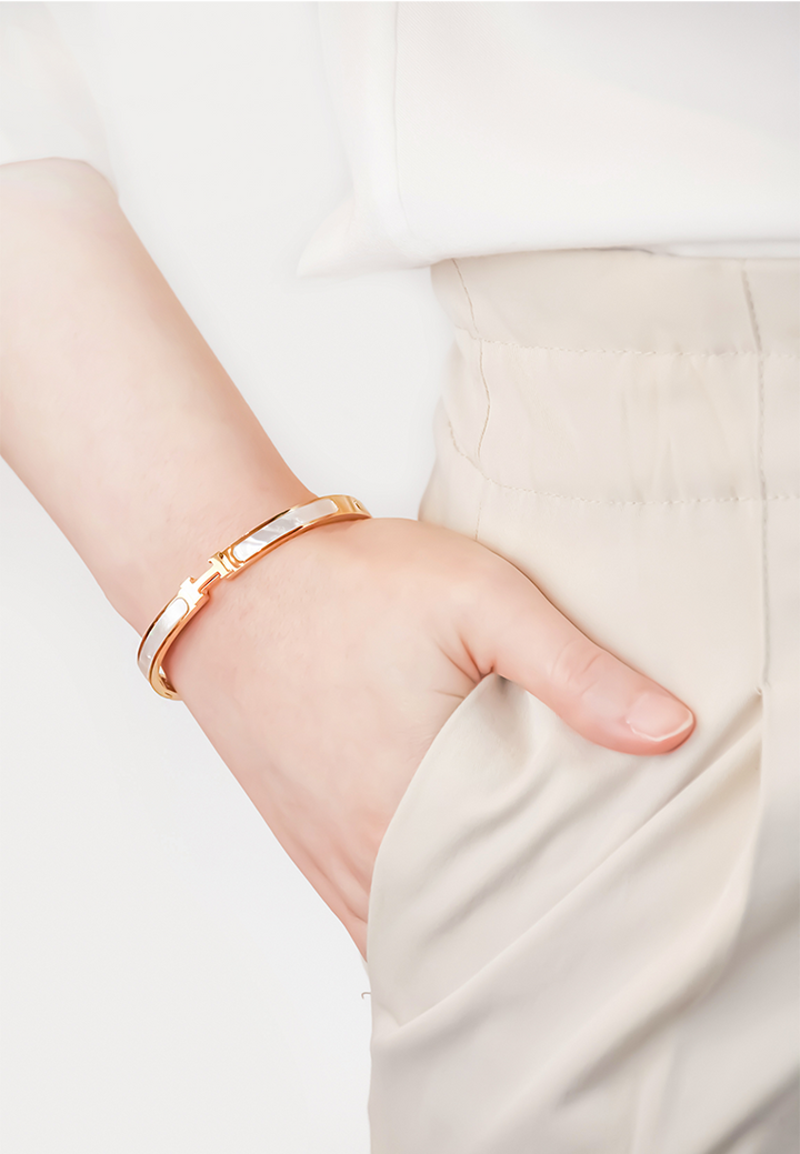 Caterina Mother of Pearl Bangle